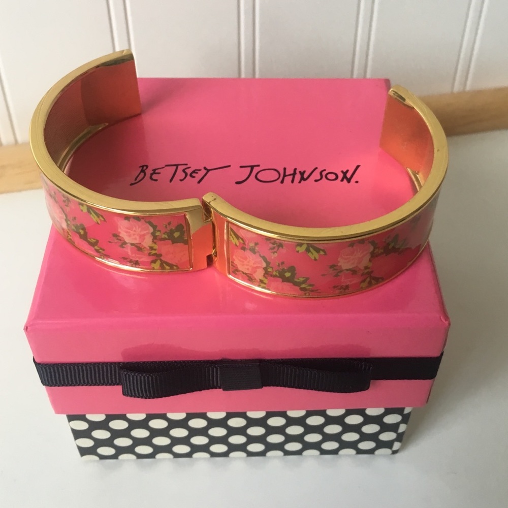 Betsey Johnson Enamel Pink Floral Bangle
